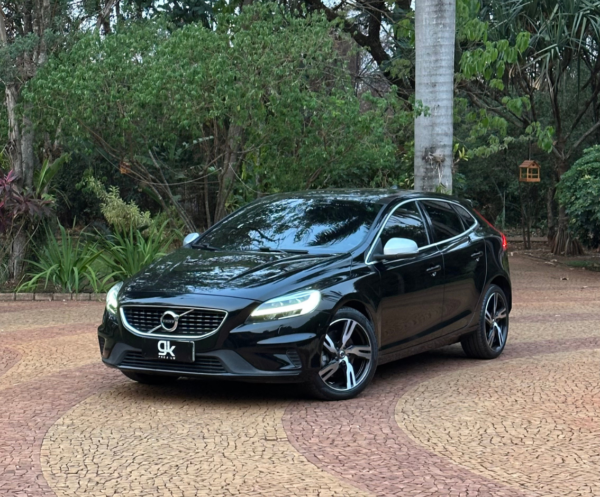 V40 T5 R Design 2019