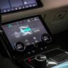Range Rover Velar 2.0 P300 R Dynamic SE 2019 - Image 17